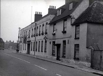 The Bedford Arms 1961 [Z50/135/11]